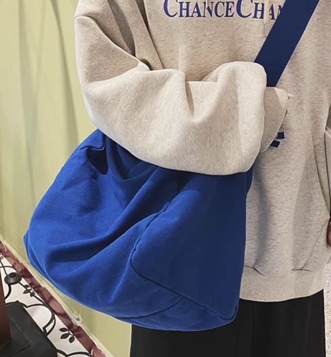 乐天商城 - バッグ ショルダー 大容量 多収納 多機能 便利 キャンバス かわいい カジュアル こなれ感 ラフ ボーイッシュ大人可愛い きれいめ シンプル カジュアル こなれ感 ラフ メンズライク マニッシュ ボーイッシュ スポーティー クール カレッジ風 ワイルド 無地 春 夏 秋 冬
