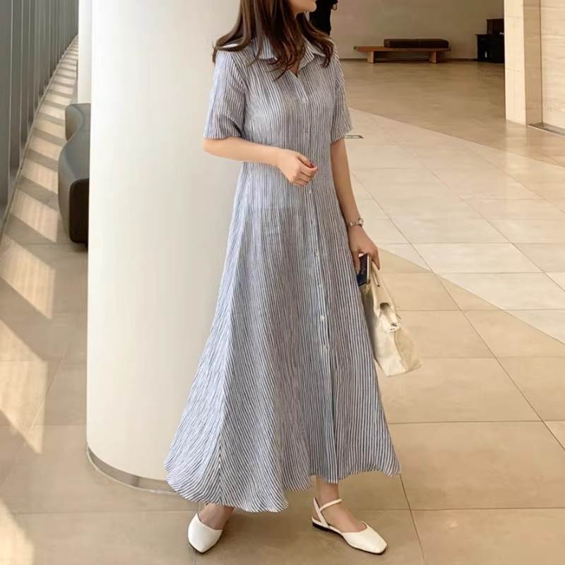 乐天商城 - ワンピース ロングワンピース シャツワンピース 半袖 襟付き 前開き ボタン フレアスカート かわいい 大人可愛い きれいめ シンプル 上品 おしゃれ カジュアル こなれ感 個性的 主役級 存在感 抜け感 ラフ ルーズ 春 夏 ベーシック ナチュラル クール メンズライク