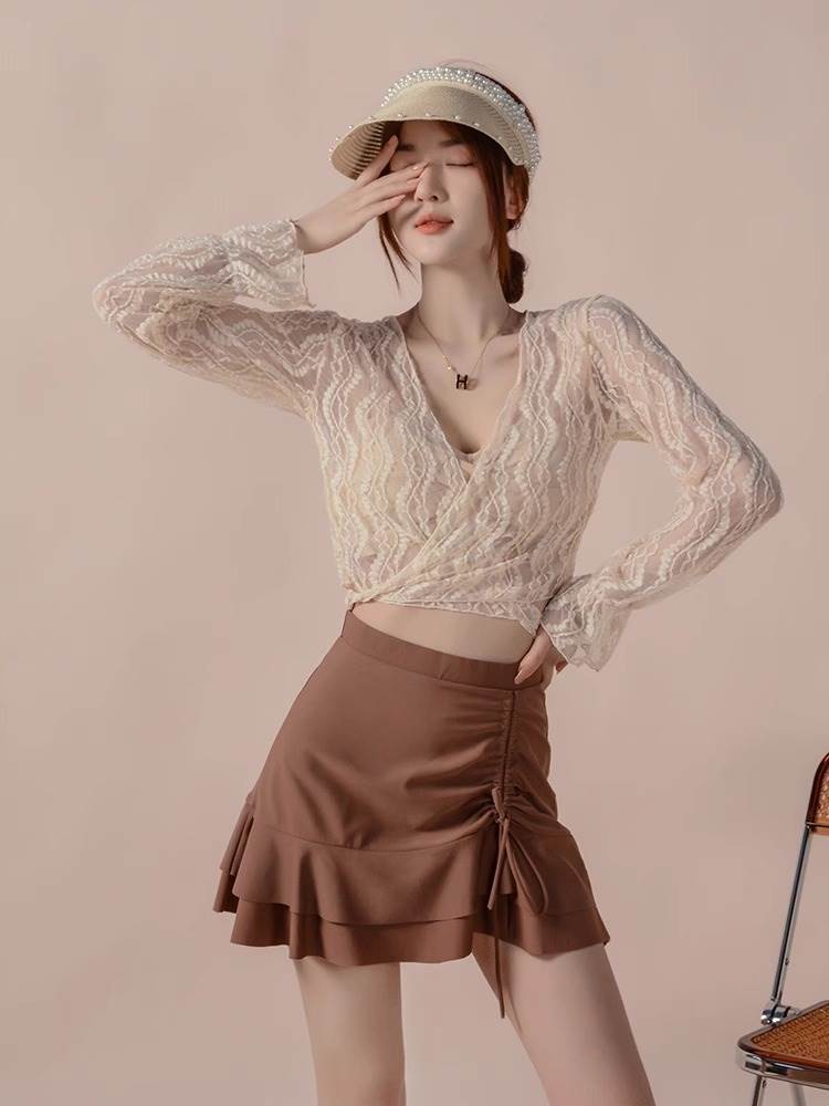 4点セット カバーアップ カバースカート 水着 ビキニ スイムウェア レディース 体型カバー パッド付き 長袖 リボン レース フリル シースルー 伸縮性 シアー セット 上下セット かわいい 大人可愛い シンプル カジュアル ナチュラル おしゃれ お洒落 ガーリー