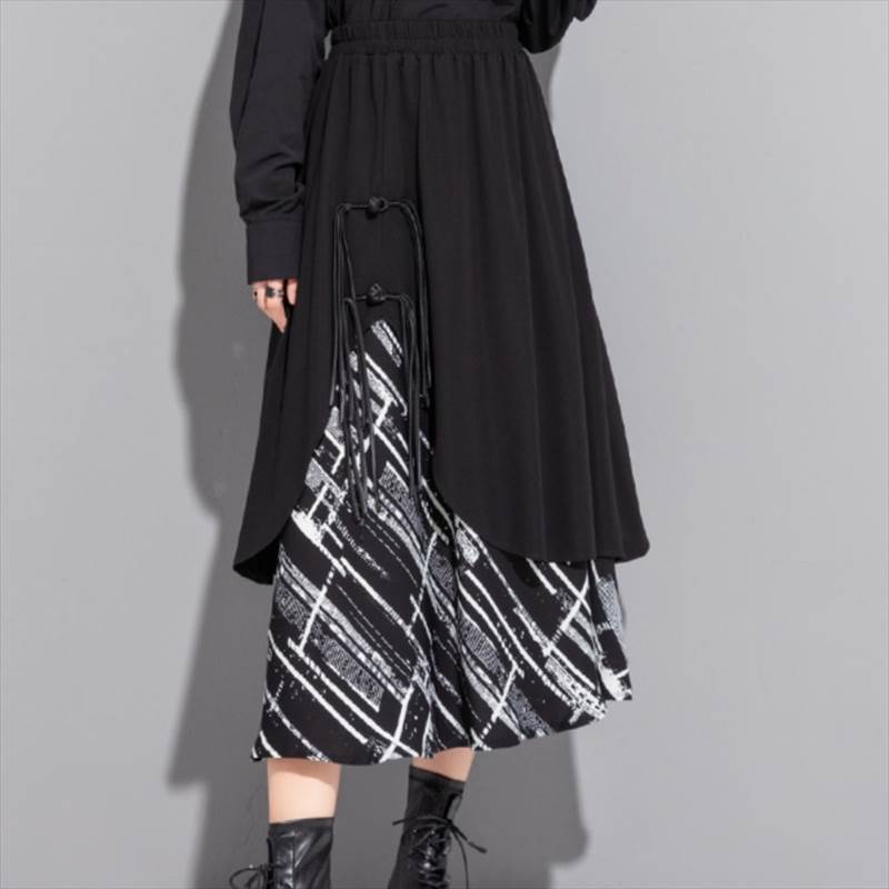 Rakuten - ボトムス スカート ミモレ丈スカート フレアスカート アシンメトリー 重ね着風 ミモレ丈 Aライン かわいい 可愛い 大人可愛い きれいめ シンプル 上品 レトロ おしゃれ かっこいい カジュアル こなれ感 個性的 主役級 存在感 抜け感 オールシーズン ベーシック