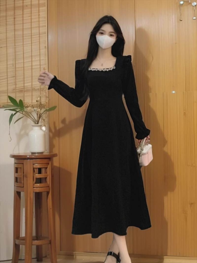 レディース スカート ワンピース ドレス フレア 膝丈 ハーフ 長袖 フリル袖 スクエアネック 襟なし セミフレア タイト 細身 Aライン フェミニン ウエストマーク コンサバ ヴィンテージ かわいい 大人可愛い きれいめ シンプル 上品 おしゃれ レトロ ガーリー モード系