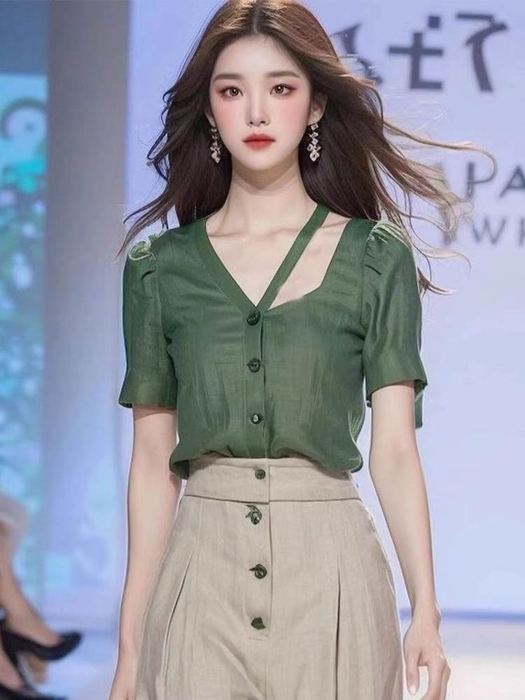 乐天商城 - レディース パンツ シャツ スーツ ストレートパンツ ロングパンツ ロング フルレングス 半袖 5分袖 スクエアネック ワイド ストレート 切り替え ドッキング 裾ワイド ウエストマーク コンサバ ボタン 切り替えデザイン 薄手 大人可愛い きれいめ シンプル 上品 おしゃれ