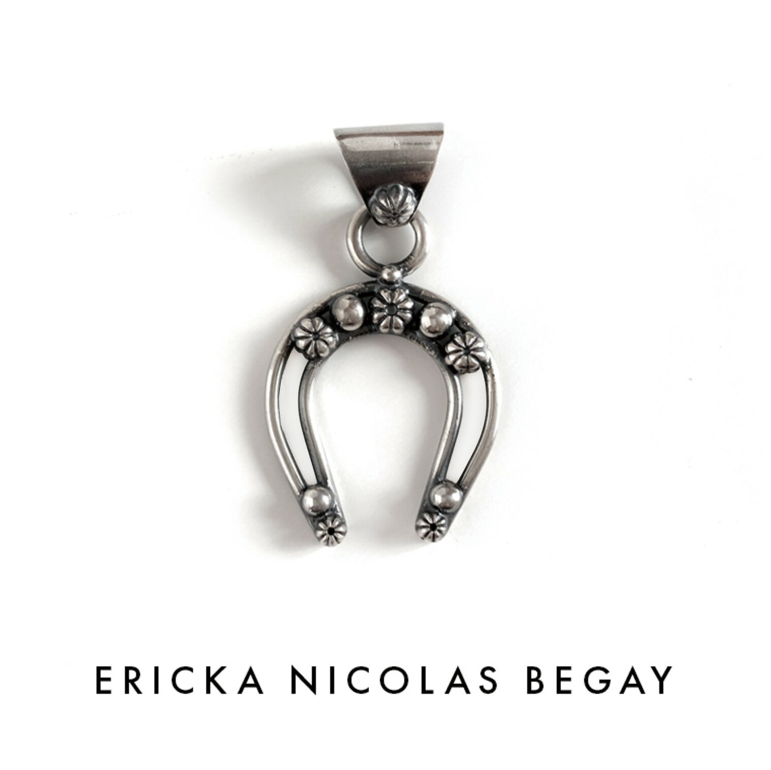 ネックレス ERICKA NICOLAS BEGAY エリッカ ニコラス ビゲイ naja pendant top ナジャ ペンダントトップ ナバホ族 天然石 シルバー インディアンジュエリー メンズ レディース パワーストーン 大きめ