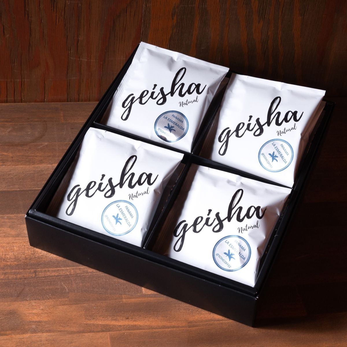 高級 コーヒー ギフト 貴重 ゲイシャ ラ エスメラルダ パナマ ドリップバッグ 【 ナチュラル 】16袋ギフト ( 浅煎り 自家焙煎 コーヒー専門店 シングルオリジン 珈琲 ドリップコーヒー ギフトセット 内祝 手土産 日持ち おしゃれ 贈り物 御礼 御祝 お祝い 母の日 ）