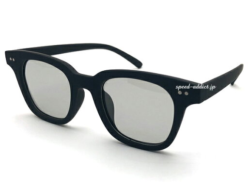 POLARIZED WELLINGTON RUBBER FRAME SUNGLASS(偏光ウェリントンラバーフレームサングラス)艶消しBLACK × LIGHT SMOKE マットブラック ライトスモーク 偏光レンズ 黒ぶち カジュアル シンプル レジャー ドライブ ゴルフ 軽量 紫外線対策 POLARIZED WELLINGTON RUBBER FRAME SUNGLASS(偏光ウェリントンラバーフレームサングラス)艶消しBLACK × LIGHT SMOKE マットブラック ライトスモーク 偏光レンズ 黒ぶち カジュアル シンプル レジャー ドライブ ゴルフ 軽量 紫外線対策