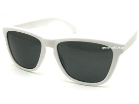 POLARIZED WELLINGTON SUNGLASS（偏光ウェリントンサングラス）艶消しWHITE × 偏光GREEN 偏光レンズマットホワイト白グリーンレンズメガネ眼鏡めがね自動二輪車オートバイ釣りフィッシングジョギングマラソン海