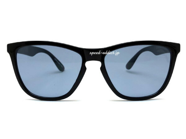 超軽量 WELLINGTON SUNGLASS（超軽量ウェリントンサングラス）BLACK × LIGHT SMOKE ブラック黒色ライトスモーク軽いサーフィンサーファーマリンスポーツ海ビーチプール丸洗い錆びないウェリントンフレーム