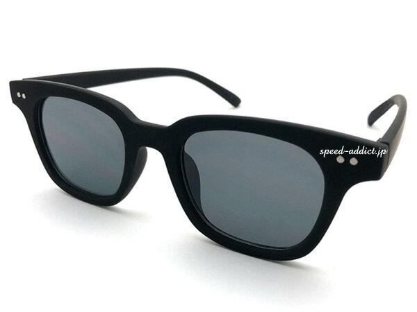 SQUARE WELLINGTON RUBBER FRAME SUNGLASS（スクエアウェリントンラバーフレームサングラス）艶消しBLACK × SMOKE ブラックマットコーティングスモーク黒縁メガネ伊達カラーレンズメンズレディース流行トレンドカジュアルストリート