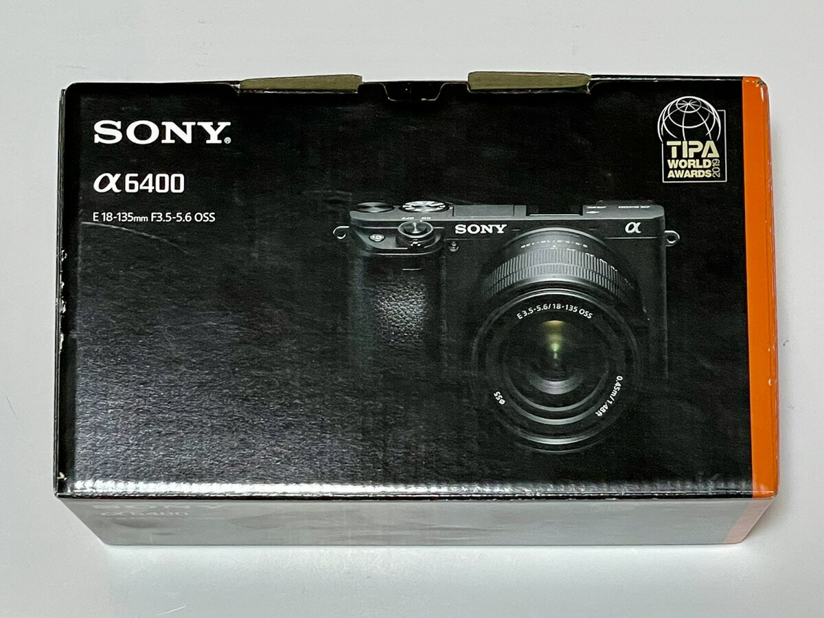 【中古】【即納】ソニー α6400 高倍率ズームレンズキット ブラック ILCE-6400M B カメラ コンパクトデ..