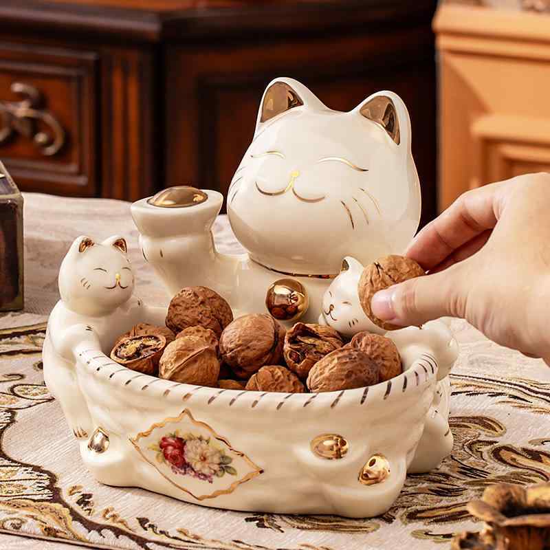 招き猫 陶器 菓子皿 鍵収納 玄関飾り 置き物 欧風インテリア ホテル風 幸運アイテム 収納ボックス デコレーション ギフトボックス 開運 招福 縁起物 玄関 小物入れ かわいい おしゃれ イ