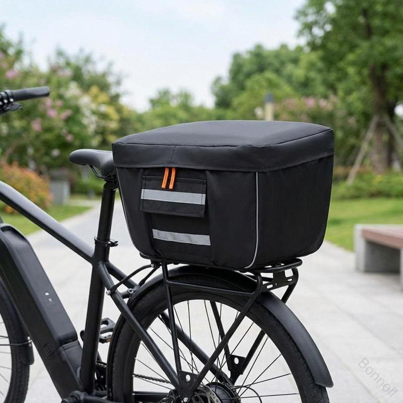 説明: 【自転車用バスケットカバー】自転車用ラックバスケットはオックスフォード生地素材で作られており、防水性、軽量性、耐久性に優れています。【特徴】自転車用パニアバッグバスケットは、耐摩耗性のある外装素材、中央にスポンジ、内側に不織布を採用しています。バスケット製品をあらゆる面から保護し、日差しを遮るために使用されます。【便利】自転車用バスケットライナーは簡単に着脱でき、ほとんどの自転車用バスケットに適しています。【お手入れ簡単】自転車用バスケットライナーは水洗い可能で、水で洗い流して拭くだけで綺麗になります。【多目的】自転車用パニアラックバスケットは、食料品、果物、本などの日用品を運ぶのに最適です。 仕様: 素材：オックスフォード布 サイズチャート: 42cm×32cm×30cm/16.54インチ×12.60インチ×11.81インチ パッケージに含まれるもの: 自転車用バスケットカバー 1個 注意: 手作業による測定やモニターの違いにより、多少の誤差が生じる場合がございますのでご了承ください。ご購入前のご案内● サイズについて：スタッフ間で測り方を統一していますが、実寸に1〜3cmの誤差がある場合がありますのでご了承ください。● 商品の色は、撮影時の光やモニターによって異なる場合がありますのでご注意ください。● 生地特性により匂いが感じられることがありますが、数日で気にならなくなります。● 他店舗と在庫を共有しているため、受注後に欠品となる場合があります。▼出荷前には全て検品を行っておりますが、万が一商品に不具合があった場合は、お問い合わせフォームよりご連絡くださいますようお願い申し上げます。営業日に対応いたしますのでご安心ください。 【原産国／製造国: 中国】 .自転車用バスケットカバーはリアバスケットやカーゴラックに対応し、防水性・耐久性に優れたオックスフォード布製のレインカバーです。マウンテンバイク用にも適しており、アウトドアやサイクリング、通勤通学時の収納物保護に役立ちます。軽量で撥水加工済み、通気性も確保し盗難防止機能やコンパクト収納可能なデザインで便利です。自転車パーツやアクセサリーとして人気でおすすめの収納バッグです。汚れ防止や雨除け、運搬時の保護にも最適な多機能商品でランキング上位のセール対象アイテムです。。 指定された配送時間は承っておりません。【Bonneil】