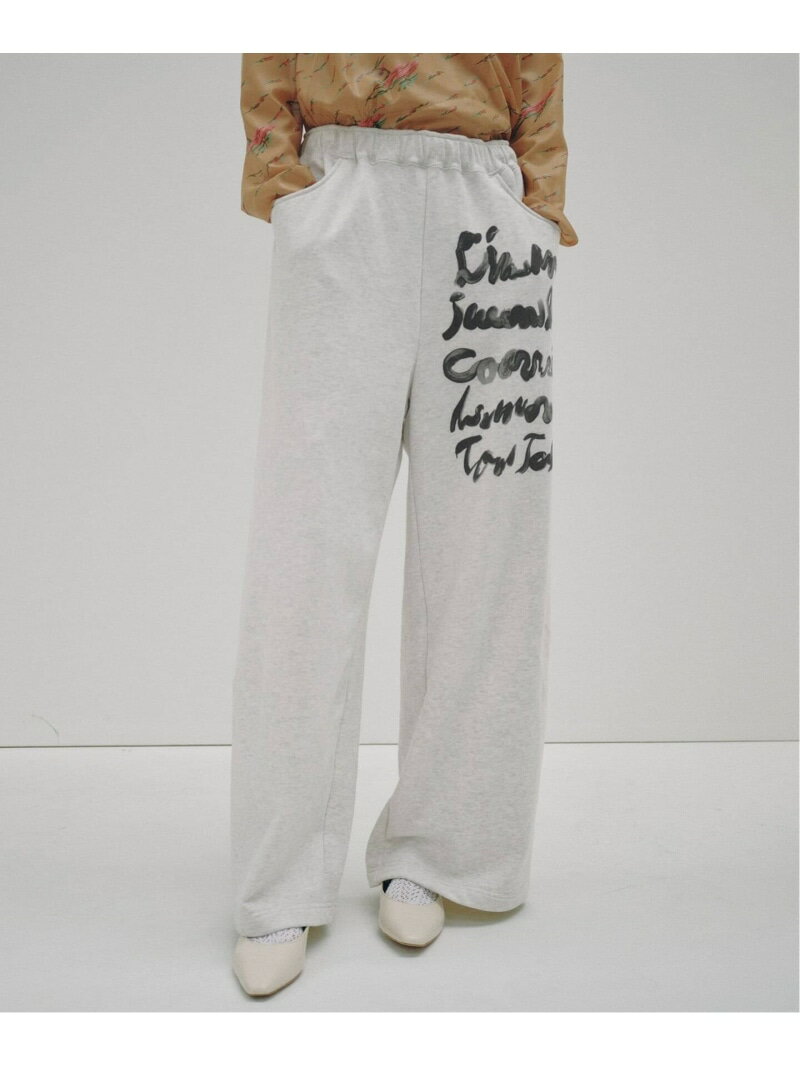 Rakuten - 《予約 / 一部店舗+WEB限定》Glyph Typography Sweatpants Glyph スピックアンドスパン パンツ ジャージ・スウェットパンツ グレー【先行予約】*【送料無料】[Rakuten Fashion]