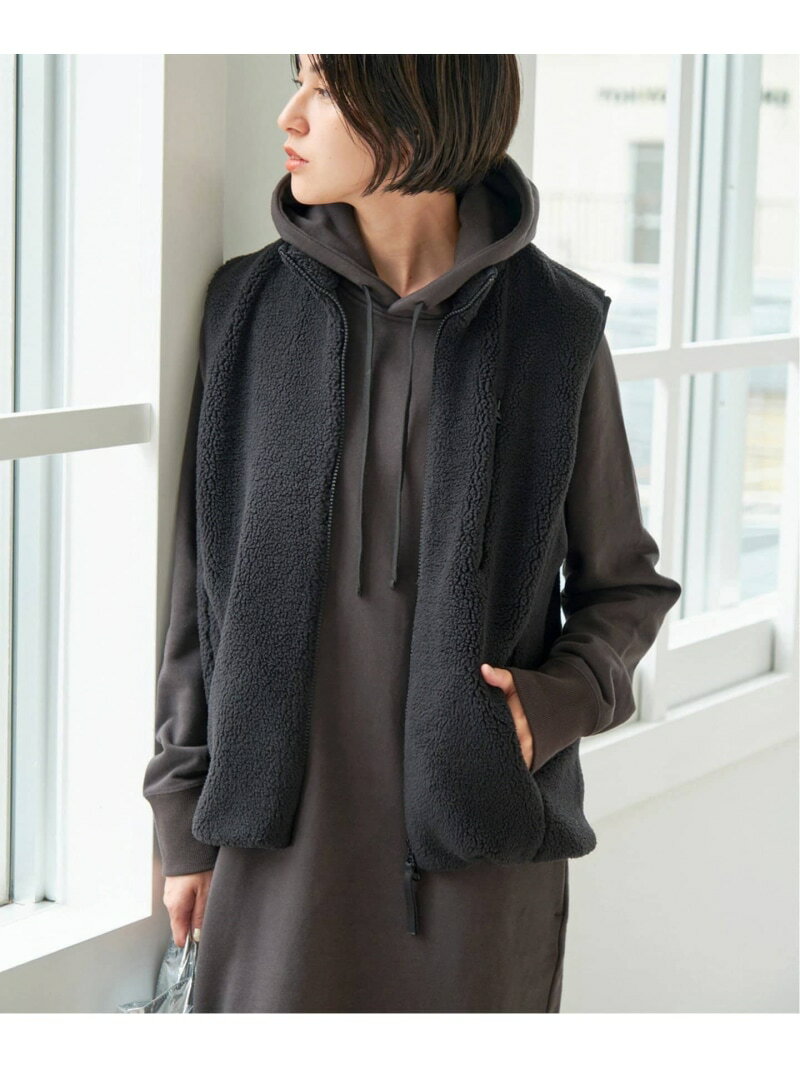 【SALE／30%OFF】ライトボアジップベスト Spick & Span スピックアンドスパン ジャケット・アウター その他のジャケット・アウター ブラック ベージュ【RBA_E】【送料無料】[Rakuten Fashion]のサムネイル
