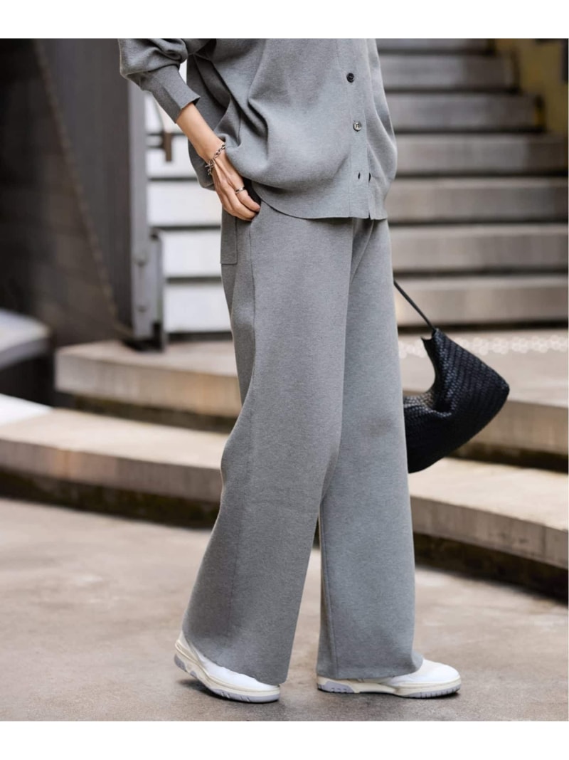 Rakuten - スムースストレートパンツ FRAMeWORK フレームワーク パンツ その他のパンツ グレー ホワイト【送料無料】[Rakuten Fashion]