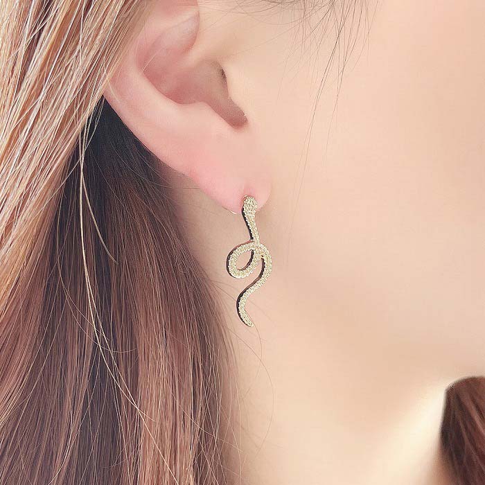 ［ピアス &イヤーカフ 3点SET ］お洒落 が楽しくなる♪個性的デザイン リングピアス...