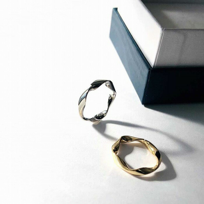 リング シンプル ながらも捻り デザイン でスパイスを。メタル リング 指輪 アクセサリー RING 1017