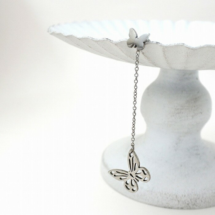 ボディピアス 軟骨ピアス ［14G 16G ］オールステンレス素材が嬉しい！ゆらゆら揺れる チェーン メタル バタフライ モチーフストレート ヘリックス 0365 ボディーピアス