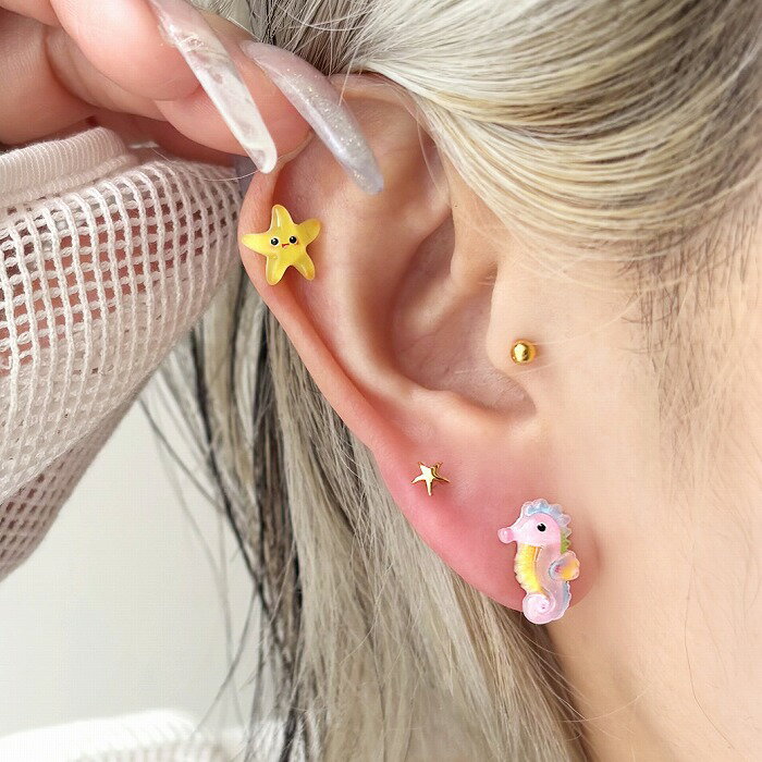 ボディピアス 軟骨ピアス ［16G ］これからの季節にピッタリ♪ 夏らしい透明感のあ...