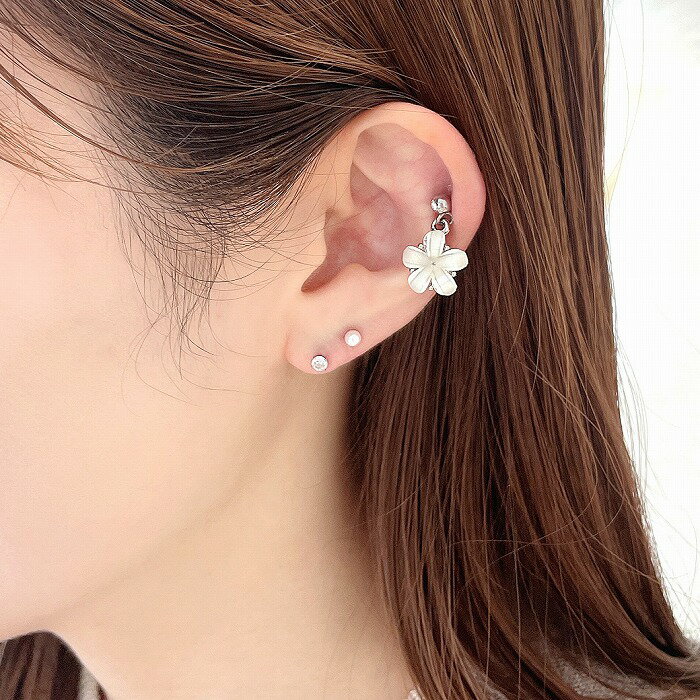★スペシャル★プライス★ ボディピアス 軟骨ピアス ［14G 16G ］パッと華やぐカラー と透明感♪みずみずしいプルメリア フラワー 花 ヘリックス ボディピアス 0424 ボディーピアス