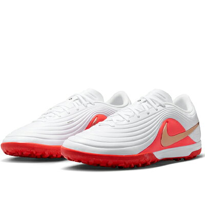 【NIKE】ナイキ　トレーニングシューズ FA26 Break 'Em Pack NIKE TIEMPO MAESTRO ACADEMY TF ナイキ ティエンポ マエストロ アカデミー TF 2026 モデル アッパー：合成皮革+合成繊維 インナーソール：カップインソール（取外し可） アウトソール：ターフタイプ 毛足が短めの人工芝フィールドに最適 世界はまだ、あなたの名前を知らない。 ティエンポ マエストロ アカデミーで、 その名を世界に知らしめよう。 驚くほど柔らかいFlyTouchレザーを使用したシューズ。 どんな場面でもボールタッチをコントロールできるようにデザインされています。 柔らかな肌触り 軽量のFlyTouchアッパーは、 濡れた状態でも乾いた状態でも安定したボールタッチを実現します。 自然なフィット感 驚くほど柔らかいFlyTouchレザー。 シューズが足にぴったり快適にフィットし、 レザーが伸びすぎることもありません。 ターフに適したトラクション ラバーアウトソールが芝生でトラクションを発揮。 商品は実販売と在庫を共有しているため、 在庫更新のタイミングにより、 在庫切れの場合やむをえず キャンセルさせていただく可能性があります【NIKE】ナイキ　ティエンポ マエストロ アカデミー TF 2026 モデル トレーニングシューズ NIKE TIEMPO MAESTRO ACADEMY TF ナイキ ティエンポ マエストロ アカデミー TF 2026 モデル アッパー：合成皮革+合成繊維 インナーソール：カップインソール（取外し可） アウトソール：ターフタイプ 毛足が短めの人工芝フィールドに最適 世界はまだ、あなたの名前を知らない。 ティエンポ マエストロ アカデミーで、 その名を世界に知らしめよう。 驚くほど柔らかいFlyTouchレザーを使用したシューズ。 どんな場面でもボールタッチをコントロールできるようにデザインされています。 柔らかな肌触り 軽量のFlyTouchアッパーは、 濡れた状態でも乾いた状態でも安定したボールタッチを実現します。 自然なフィット感 驚くほど柔らかいFlyTouchレザー。 シューズが足にぴったり快適にフィットし、 レザーが伸びすぎることもありません。 ターフに適したトラクション ラバーアウトソールが芝生でトラクションを発揮。 サッカーのトレーニングに！ フットサルに！