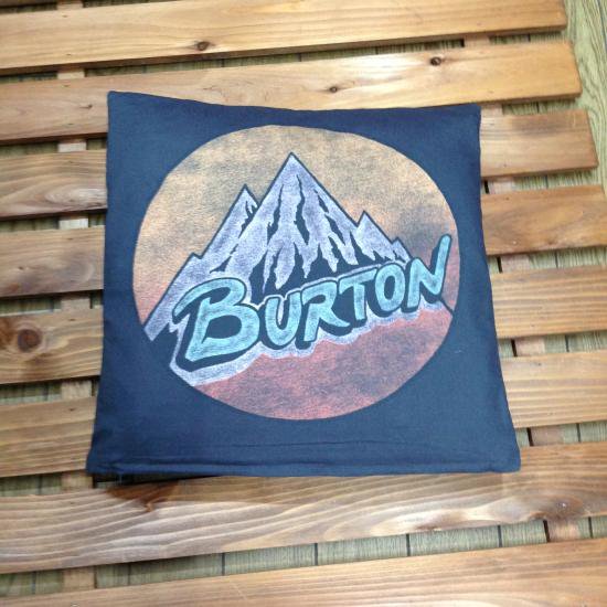 BURTON バートン 【PILLOW】 BLACK 正規品 スノーボード 限定 クッション ピロー スクエア