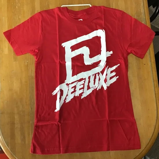Rakuten - DEELUXE ディーラックス【LOGO TEE】Red 赤 Msize トップス Tシャツ ロゴ