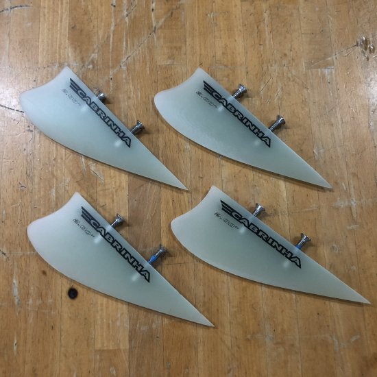 ◆ブランド◆ CABRINHA ◆モデル◆ G10 TWINTIP FINS ◆サイズ◆ 2”（5cm） ◆定 価◆ ￥8000－（税抜） ◆その他◆ 新品・未使用・正規品 ビスの間隔は外同士で約3．8cm