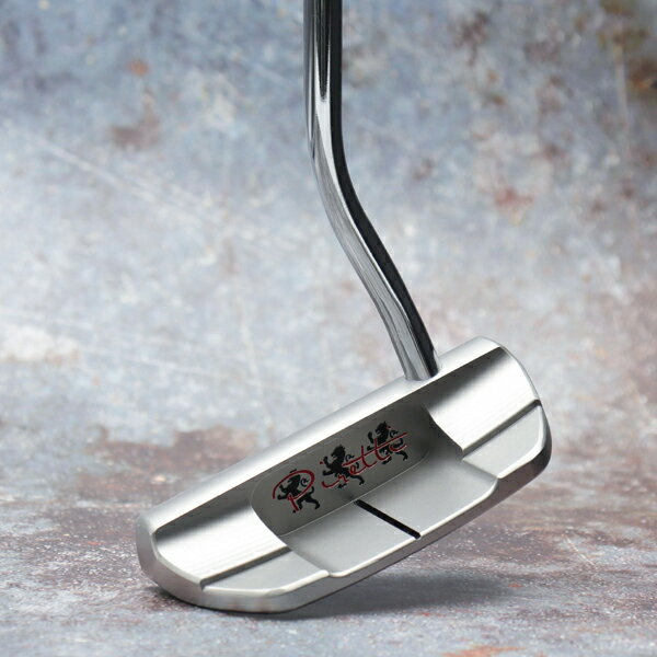 こちらの商品は4月4日の発売の予約商品となります。 商品は入荷次第の発送となりますが、生産の都合上遅れる場合もございます。 ご了承くださいませ。 パラゴンシリーズ 「模範」「鑑」「手本」を意味し、 次代のパターの基準となる存在を目指して名付けられた。 これまで数量限定やカスタムモデルのみで 展開されていたヘッド形状も採用し、 より多くのゴルファーに応えるラインナップへ。 フェースミーリングは柔らかさと硬さを兼ね備えた 『ネオディープミーリング』を採用。 ピレッティの特徴の一つである打感の良さを 存分に味わうことができる。 フィオーレ2（レフティ） ツアープロの要望から生まれたマレットタイプ ※こちらは左利き用のクラブになります。 ●日本正規品 ●ヘッド重量…365g ●ヘッド素材…303ステンレススチール ●ヘッド仕上げ…サテン ●フェースミリング…ネオディープミルド ●長さ…32インチ〜36インチ（0.5インチごとに選択可能） グリップ：グリップカスタム可能 ●ロフト角…2.5度 ●ライ角…71度 ●付属品…パラゴンシリーズ専用パターカバー、保証書 ※カスタム対応のため、発送はご発注後1週間程度かかる場合がございます。 ご注文後のキャンセル、返品は不可となります。 ピレッティとは… ・トップアマでもあるデザイナー、マイク・ジョンソンが 自分の理想とするパターを求め2008年に設立したパターブランドです。 パターはすべてMADE IN USA ピレッティパター3つの特徴 ・インゴットからの一体削り出し： ヘッドとネックを金属の塊から一体削り出しで作成。 素材が持つ繊細な打感とタッチを出すために 一体削り出しにこだわってパターを作っています。 ・365g重量ヘッド 通常のパターより重めのヘッド重量である365gを採用。 重いヘッドにすることでぶれない安定したストロークが得られます。 打ち損なっても転がりが良く、最後に伸びてくれるパッティングが可能です。 ・2.5度のストロングロフト ピレッティパターのロフトは2.5°に統一。 これは近年のトーナメントで主流の高速グリーンにあわせたもので インパクトの直後からボールが順回転で転がり、 ラインに乗せやすいことから採用されております。 →ピレッティのパターはデザインの美しさだけではなく、 抜群の打感と転がりの良さが特徴です。