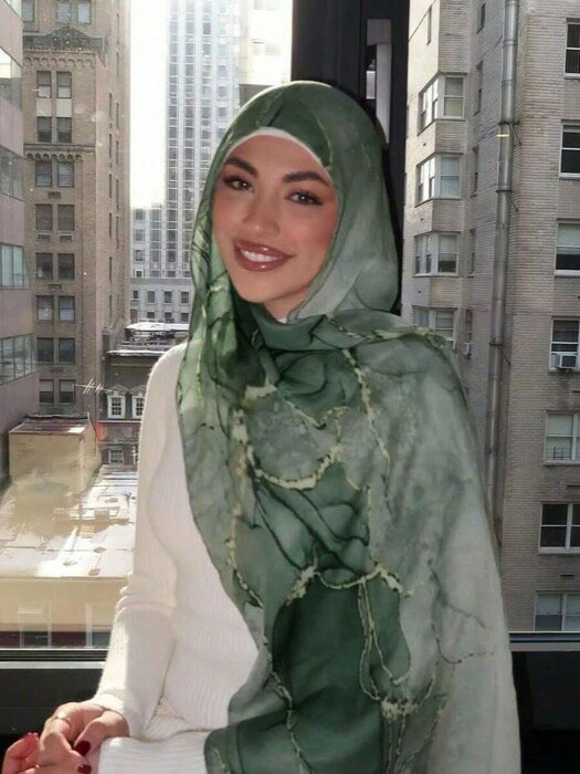 [ 8日から12日程度でお届け予定 ] アクセサリー レディース スカーフ 1枚 水彩プリントヘッドスカーフ..