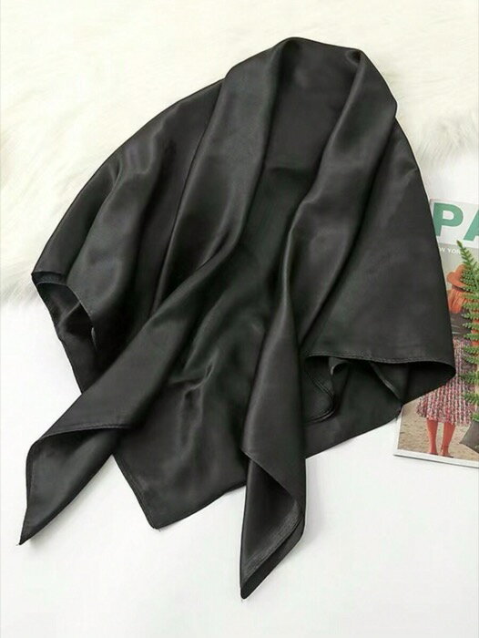 楽天Sports Studio 楽天市場店[ 8日から12日程度でお届け予定 ] アクセサリー レディース スカーフ 女性用アートシルクスクエアスカーフ、デイリーウェアに最適でバンダナ、ヘアバンド、ヘッドバンドとのペアリングに最適、あなたのルックをドレッシングアップするのに理想的