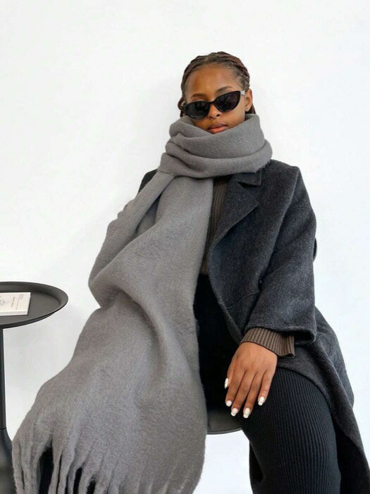 [ 8日から12日程度でお届け予定 ] アクセサリー レディース スカーフ 1個 レディース ふわふわ ロングスカーフ タッセル付き 冬用 無地 スカイブルー ビッグ&厚手 ラップ オーバーサイズ あたたかい ブランケットスカーフ