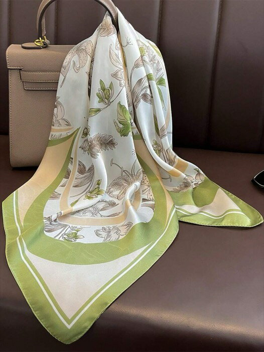 [ 8日から12日程度でお届け予定 ] アクセサリー レディース スカーフ 1枚 新作 プリントスカーフ 女性..