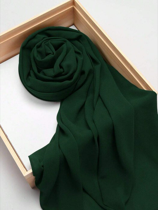 [ 8日から12日程度でお届け予定 ] アクセサリー レディース スカーフ 1枚 カジュアル万能簡単無地シフ..