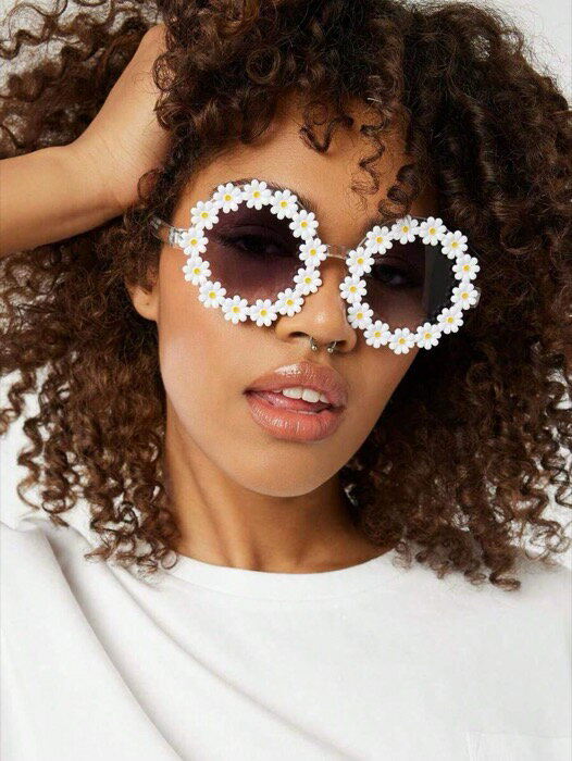 [ 8日から12日程度でお届け予定 ] アクセサリー レディース アイアクセサリー 1ペア レディース ホワイ..