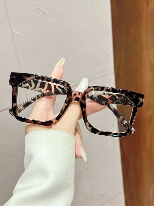 [ 8日から12日程度でお届け予定 ] アクセサリー レディース アイアクセサリー 1個 Y2Kスクエア かわい..