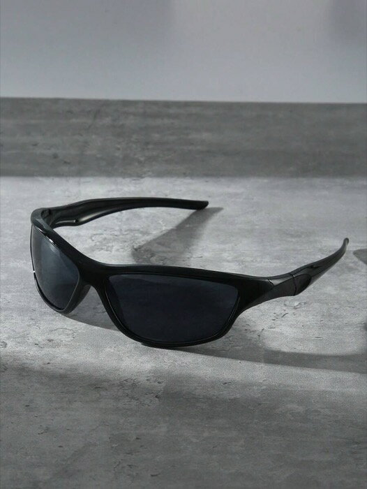 [ 8日から12日程度でお届け予定 ] アクセサリー メンズ アイアクセサリー スポーティーY2Kファッション ユニセックス オーバーサイズ サングラス 夏カジュアル シェード アクセサリー ビーチアクセサリー サングラス 夏のビーチバケーション、アウト