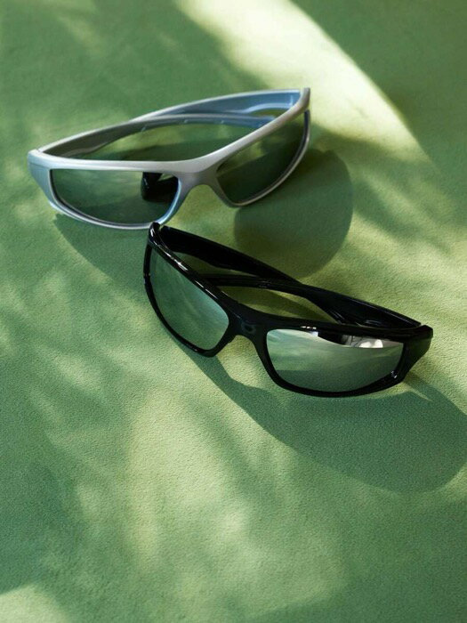 [ 8日から12日程度でお届け予定 ] アクセサリー メンズ アイアクセサリー 2個 メンズラップアラウンドY..