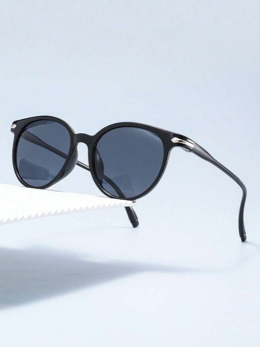 [ 8日から12日程度でお届け予定 ] アクセサリー メンズ アイアクセサリー 1個 プラスチック製幾何学模..