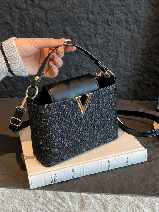 [ 8日から12日程度でお届け予定 ] バッグ レディース ハンドルバッグ 高級レディースハンドバッグブランド、光沢のある高品質トートバッグ、2025年新作ファッション多機能ショルダーバッグ、大容量、ファッショナブルなハンドバッグ、新作大型バッグ、コーデ