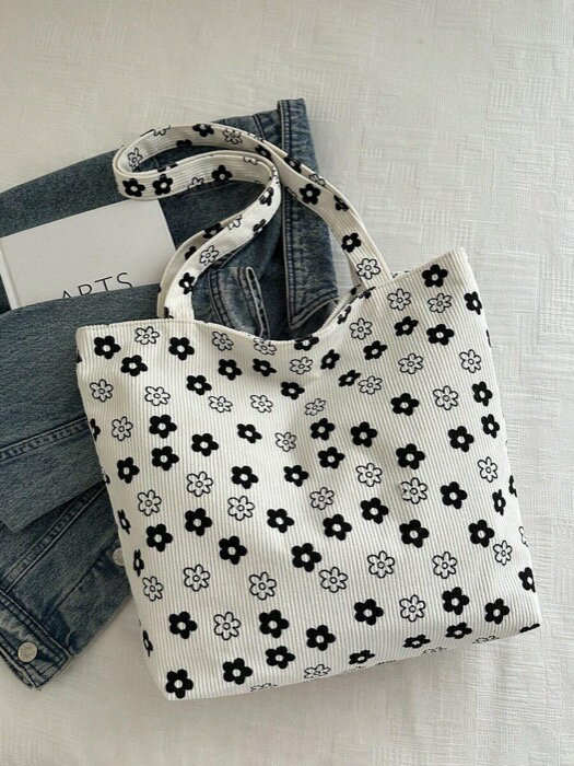 [ 8日から12日程度でお届け予定 ] バッグ レディース トートバッグ 梅の花とイチゴ柄 かわいい レディ..