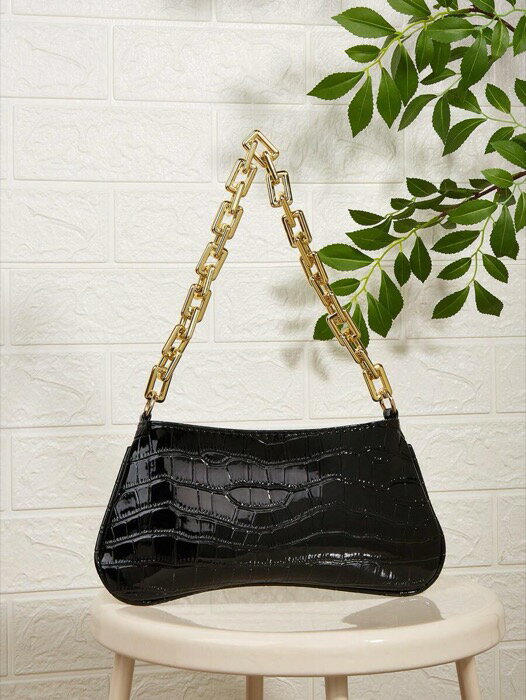 [ 8日から12日程度でお届け予定 ] バッグ レディース ショルダーバッグ ネオンイエローの明るい蛇柄ア..