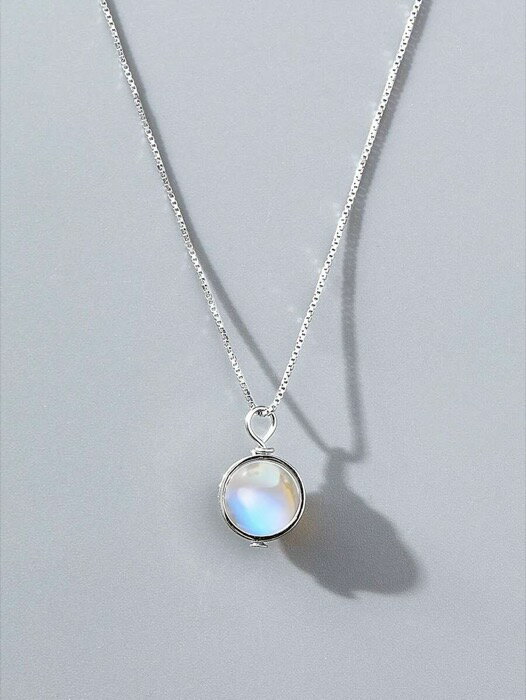 [ 8日から12日程度でお届け予定 ] ジュエリー レディース ネックレス ペンダント 1個 7.5-8mm 丸い 形 ブルー ムーンストーン ベゼル ヴィンテージ ペンダントネックレス レディース ジュエリー S925 スターリングシルバー ホワイト