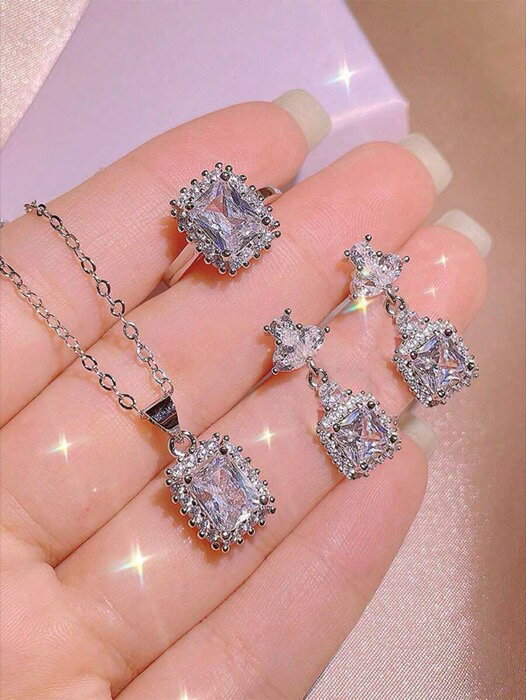 [ 8日から12日程度でお届け予定 ] ジュエリー レディース セット ラインストーン スタッドピアス ネックレス リング 4点セット、優雅なラグジュアリーなスタイル、女性への洗練されたギフト