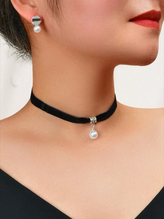 [ 8日から12日程度でお届け予定 ] ジュエリー レディース セット 3点セット レトロジュエリー タトゥーベルベットチョーカー パールデコ ピアス シルバー 耳飾り パーティー