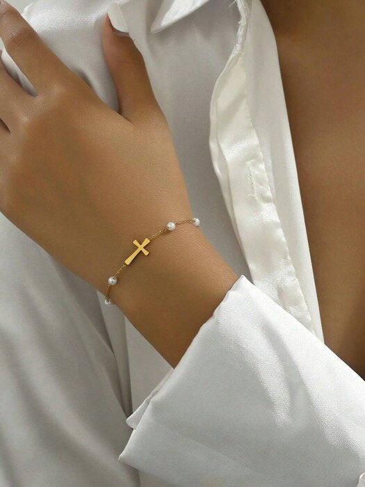 [ 8日から12日程度でお届け予定 ] ジュエリー レディース ブレスレット チェーン 18Kゴールドメッキ クロス&パール ステンレススチールブレスレット レディース、デイリー着用やギフトにも適しています(パールの数量はハンドメイドのため不定)