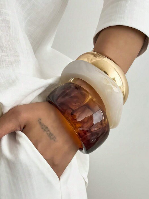 [ 8日から12日程度でお届け予定 ] ジュエリー レディース ブレスレット バングル 3個セット 誇張されたアシンメトリーレジンセミトランスペアレントブレスレット、多用途