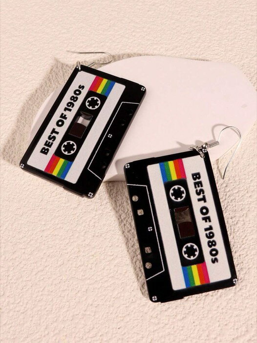 [ 8日から12日程度でお届け予定 ] ジュエリー レディース イヤーアクセサリー 1 ペアファッション レタ..