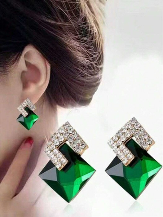 [ 8日から12日程度でお届け予定 ] ジュエリー レディース イヤーアクセサリー 女性用 ダイヤモンド ピ..