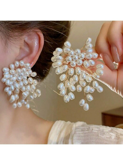 [ 8日から12日程度でお届け予定 ] ジュエリー レディース イヤーアクセサリー 1ペア フェイクパール ウォーターフォール スタッドピアス、デイリー使いに適しています