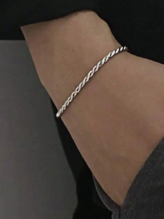 [ 8日から12日程度でお届け予定 ] ジュエリー メンズ ブレスレット 1個 ミニマリスト 色あせない編み込..